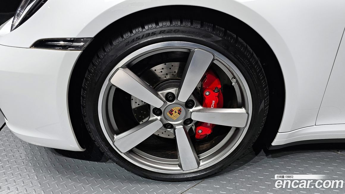 Porsche 911 Carrera 4S Cabriolet, 2024