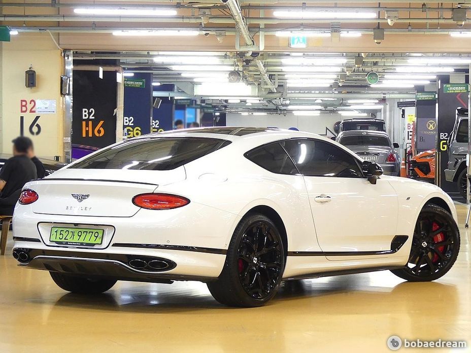 Bentley Continental 4.0 GTS, 2024