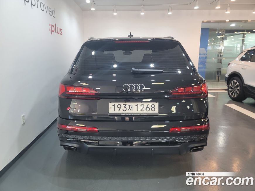 Audi Q7 55 TFSI Quattro Premium, 2025