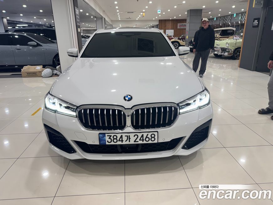 BMW 5-Series 530i xDrive M Sport Package, 2022