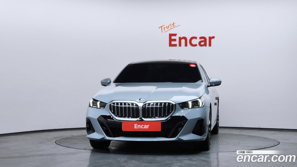 BMW 5-Series 530i xDrive M Sport, 2025