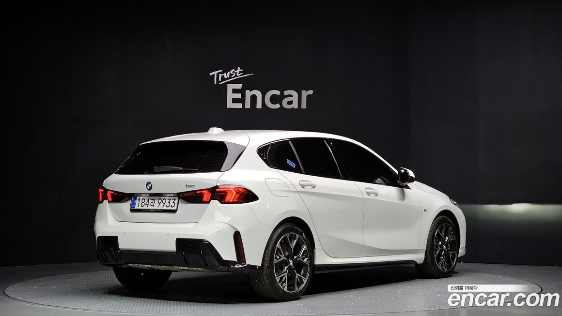 BMW 1-Series 120 M Sport, 2025