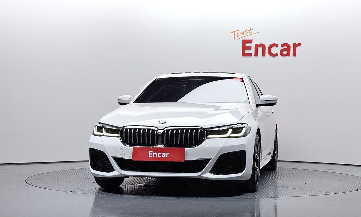 BMW 5-Series 530i xDrive M Sport Package, 2022