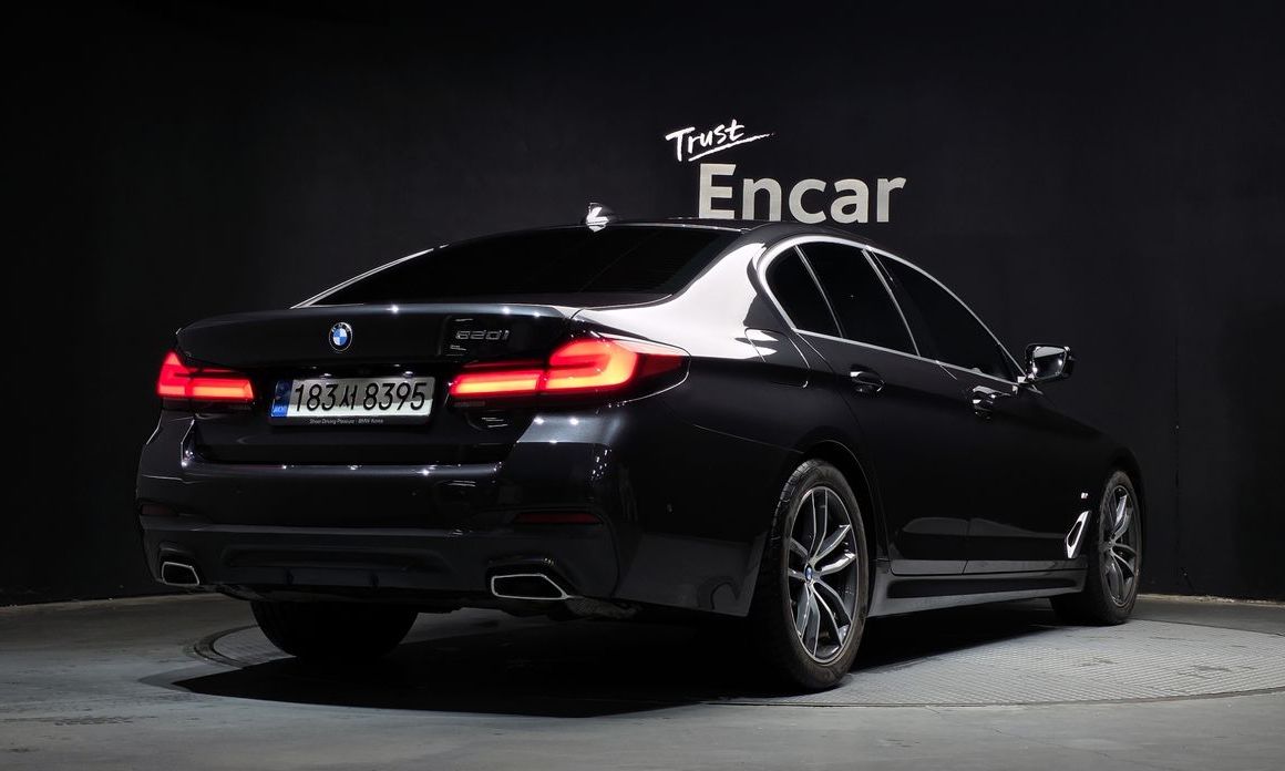BMW 5-Series 520i M Sport, 2022