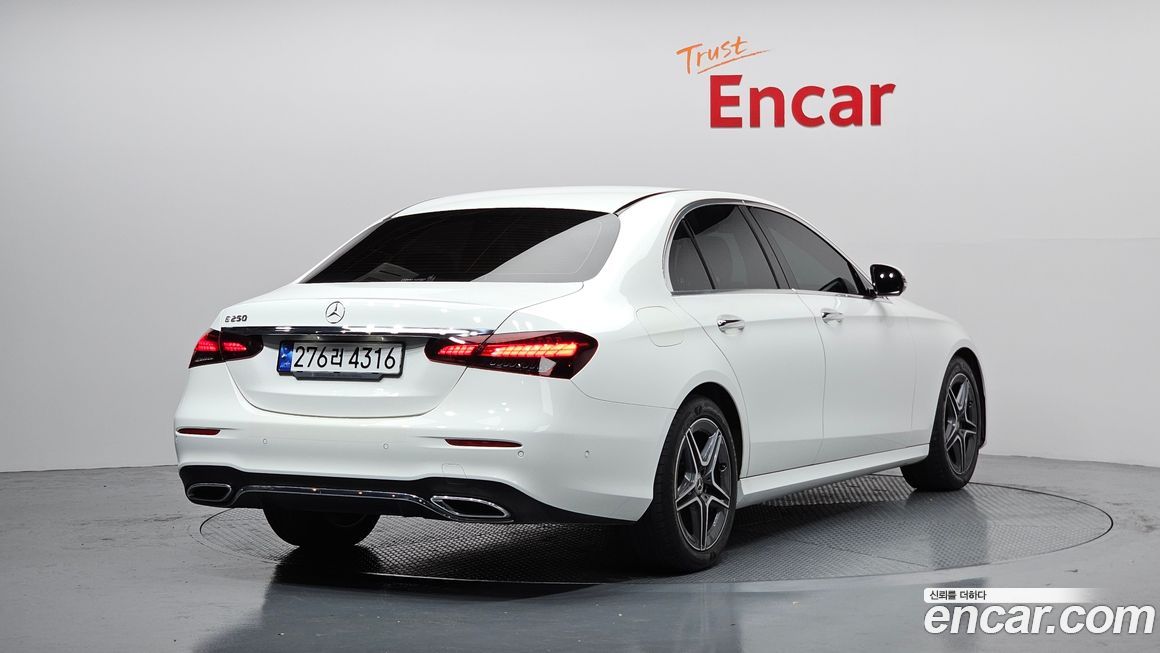 Mercedes-Benz E-Class E250 AMG Line, 2023