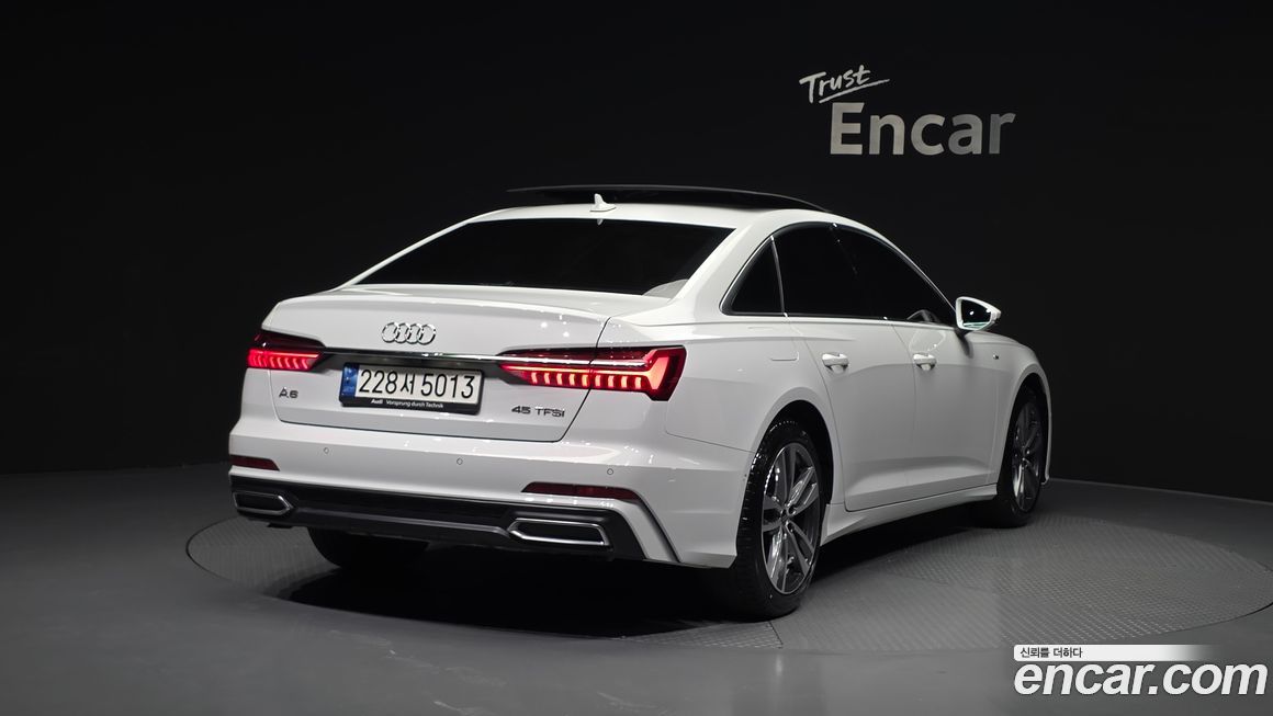 Audi A6 45 TFSI Premium, 2023