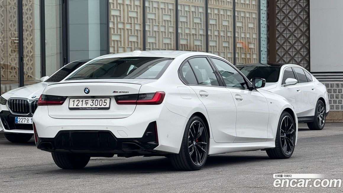 BMW 3-Series M340i Pro, 2025