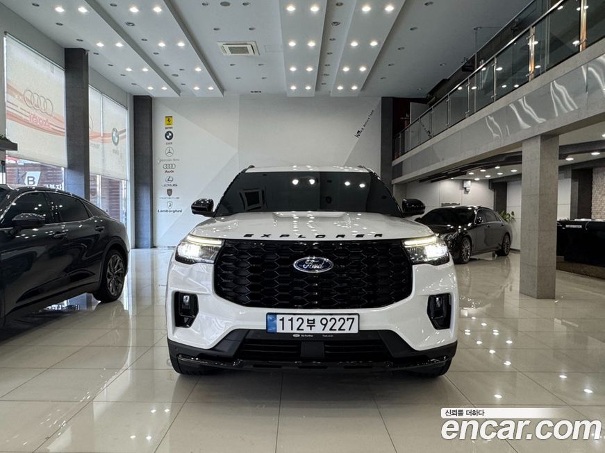 Ford Explorer 2.3 ST-Line 4WD, 2025