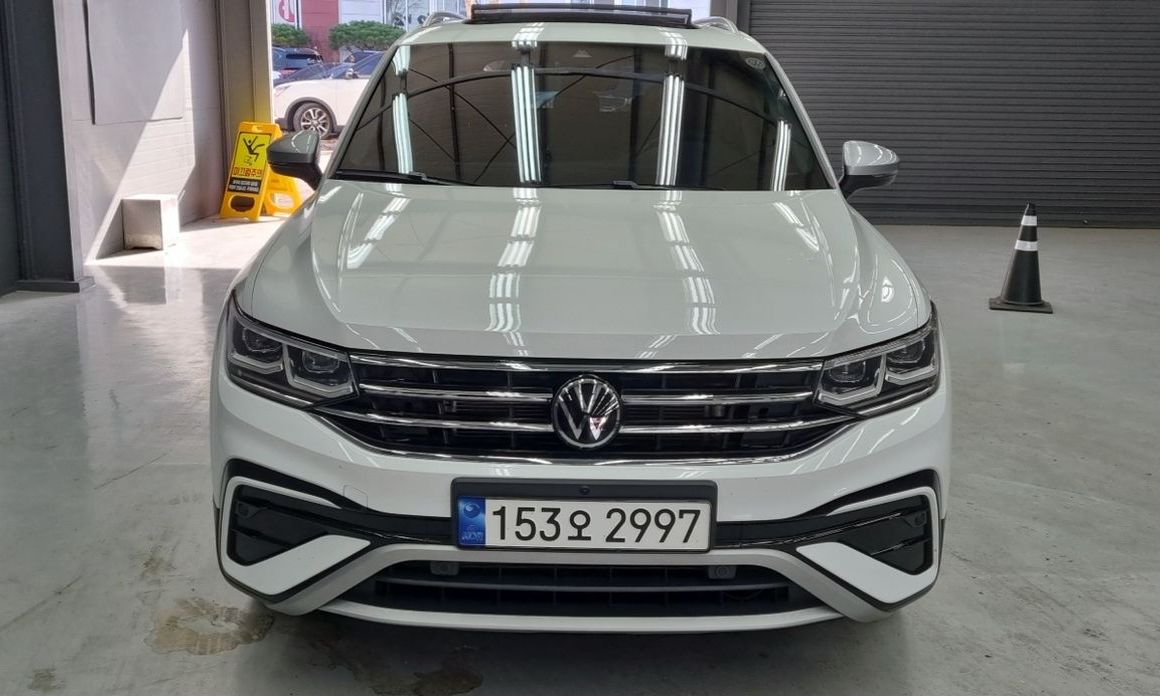 Volkswagen Tiguan 2.0 TSI Prestige, 2023