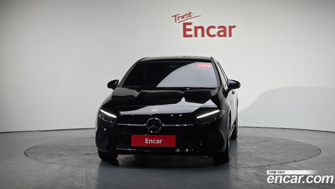 Mercedes-Benz A-Class A220 Hatchback, 2025