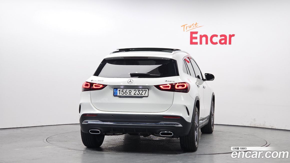 Mercedes-Benz GLA-Class GLA250 4MATIC, 2023