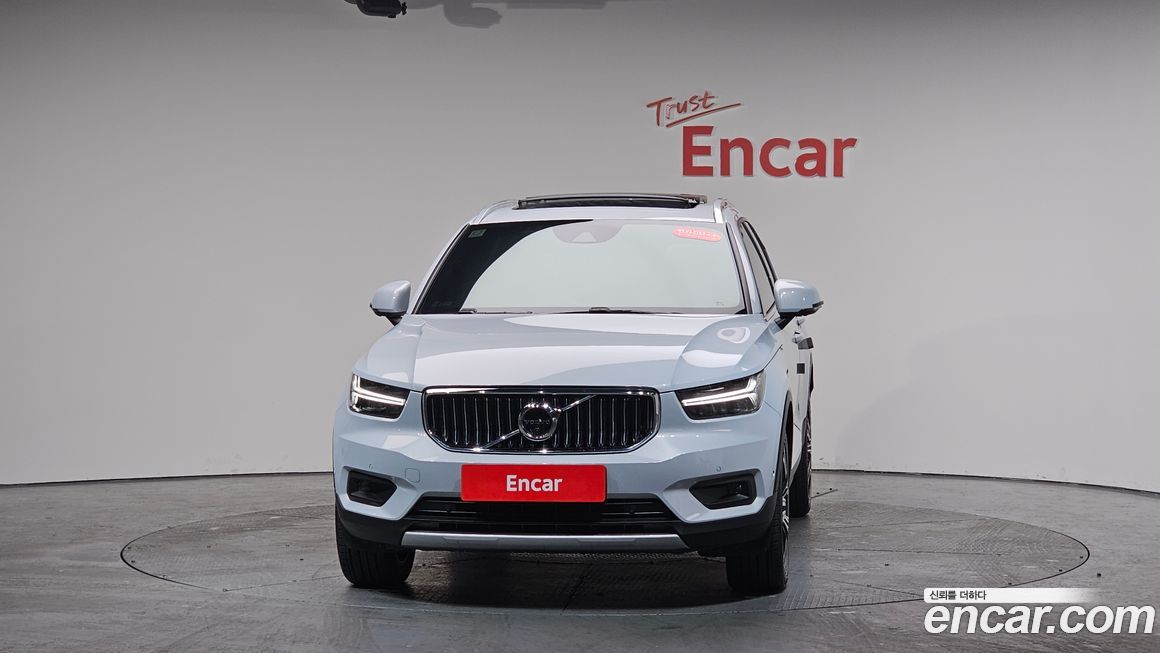 Volvo XC40 B4 Inscription, 2022