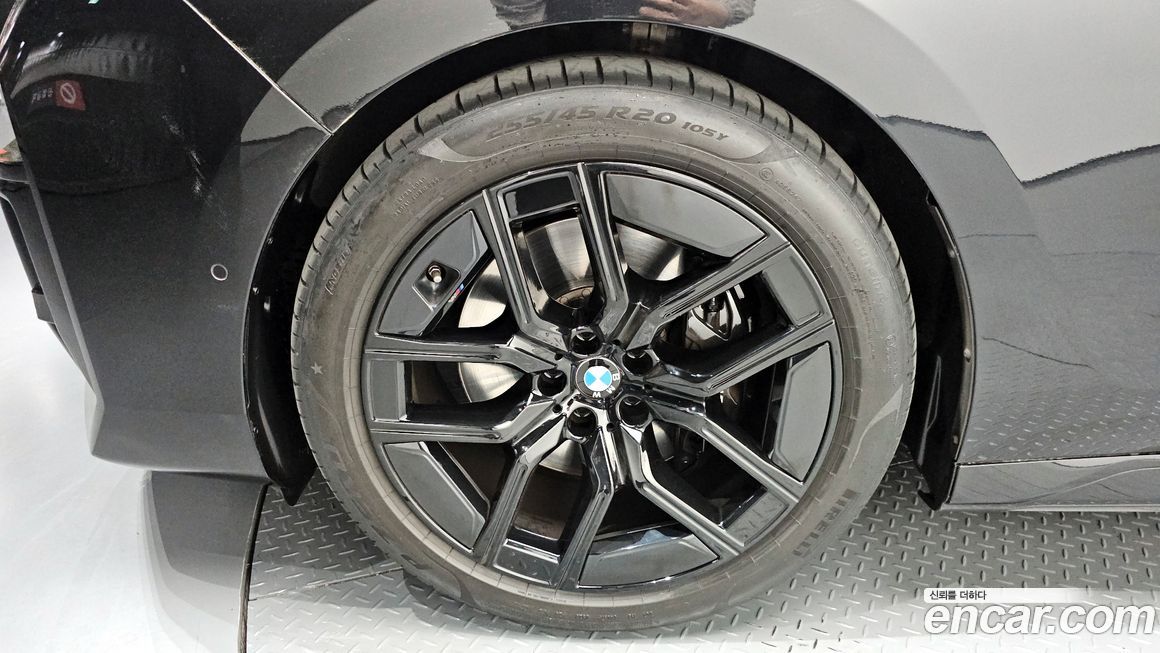 BMW 7-Series 740i sDrive M Sport, 2023