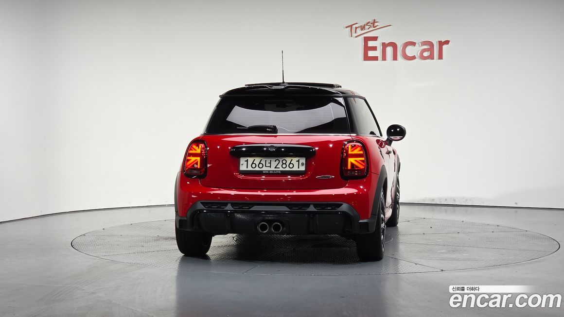 Mini Cooper JCW, 2023