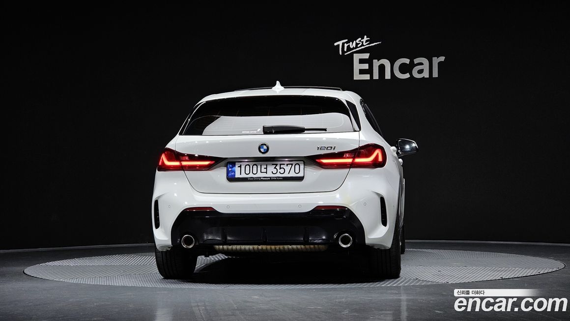 BMW 1-Series 120i M Sports, 2024