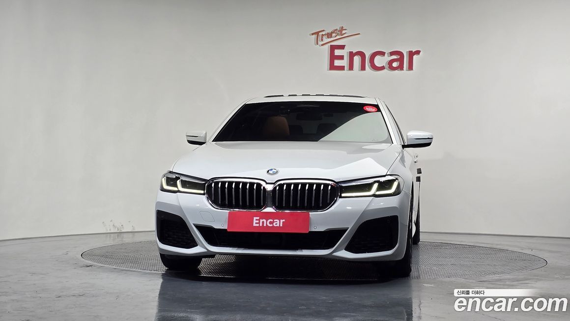 BMW 5-Series 520i M Sport, 2022