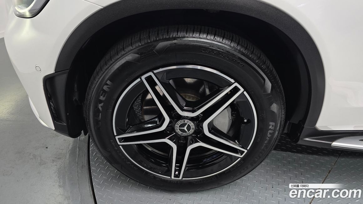 Mercedes-Benz GLC-Class GLC300 4MATIC, 2022