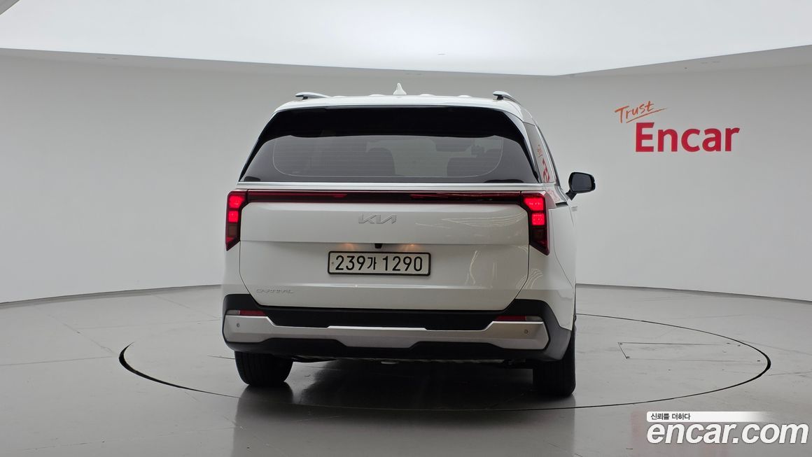 Kia Carnival 9-Seater Prestige, 2024