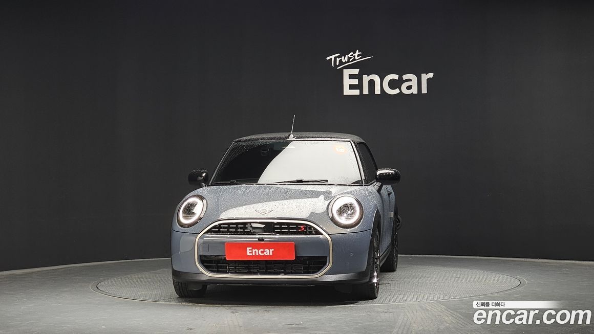 Mini Cooper Convertible Favoured, 2025