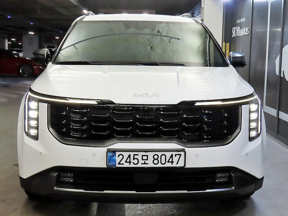 Kia Carnival 9-Seater Gravity, 2025
