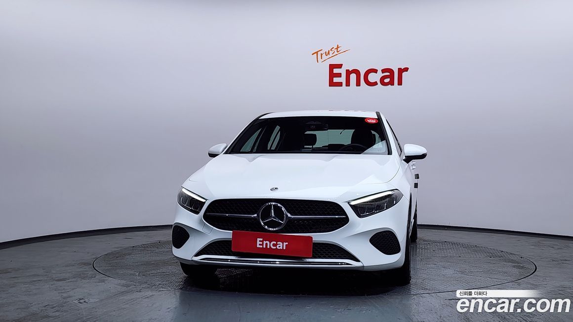 Mercedes-Benz A-Class A220 Hatchback, 2025