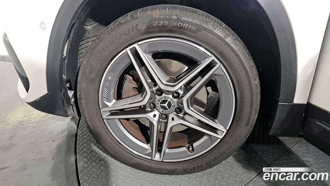 Mercedes-Benz GLA-Class GLA250 4MATIC, 2023