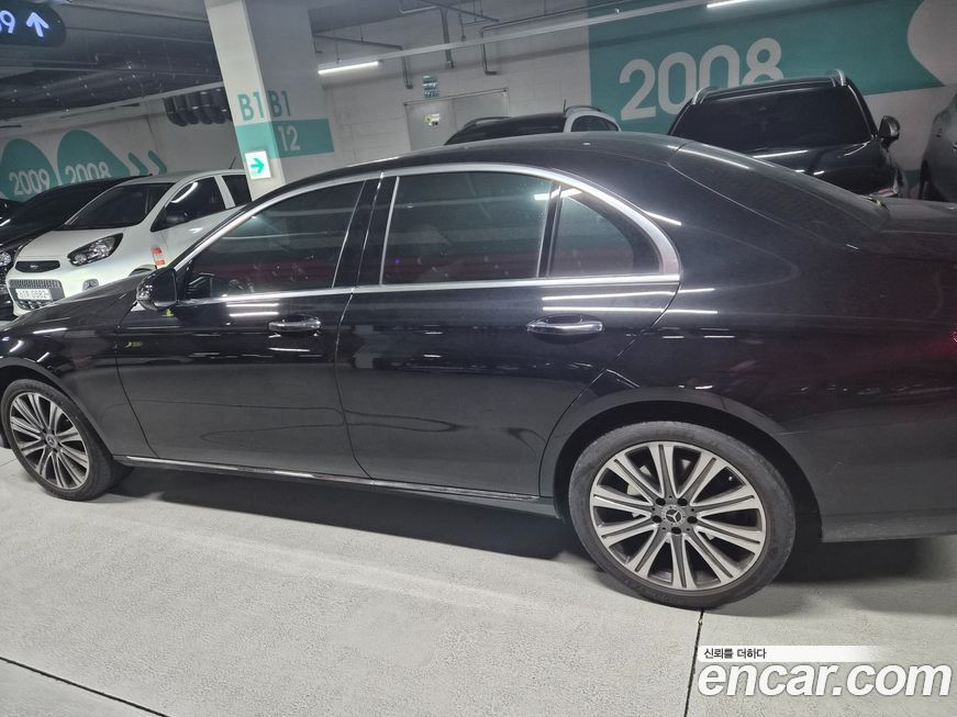Mercedes-Benz E-Class E350 4MATIC Exclusive, 2023