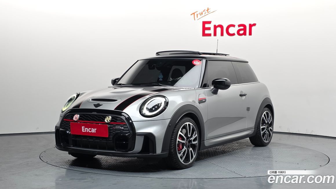 Mini Cooper JCW, 2024