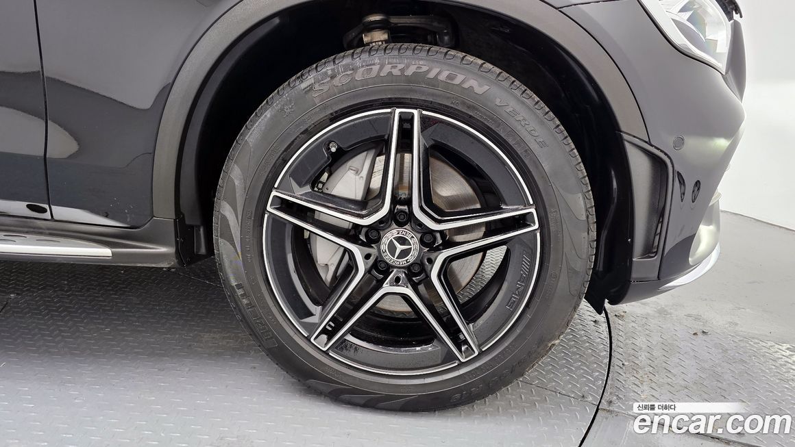 Mercedes-Benz GLC-Class GLC300 4MATIC, 2022