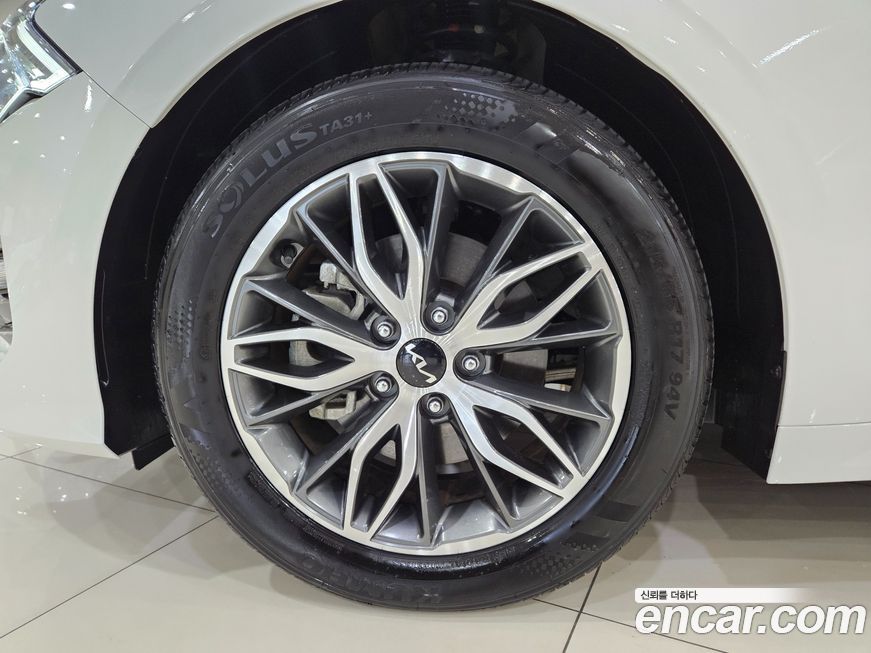Kia K5 2.0, 2023