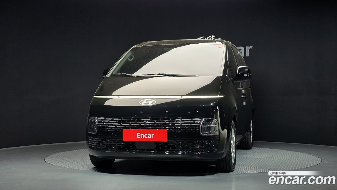 Hyundai Staria Cargo 5-Seater, 2025