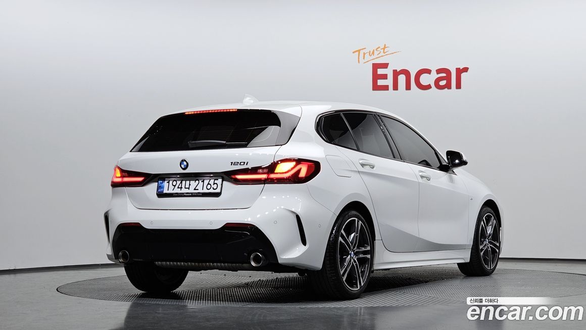 BMW 1-Series 120i M Sports, 2024