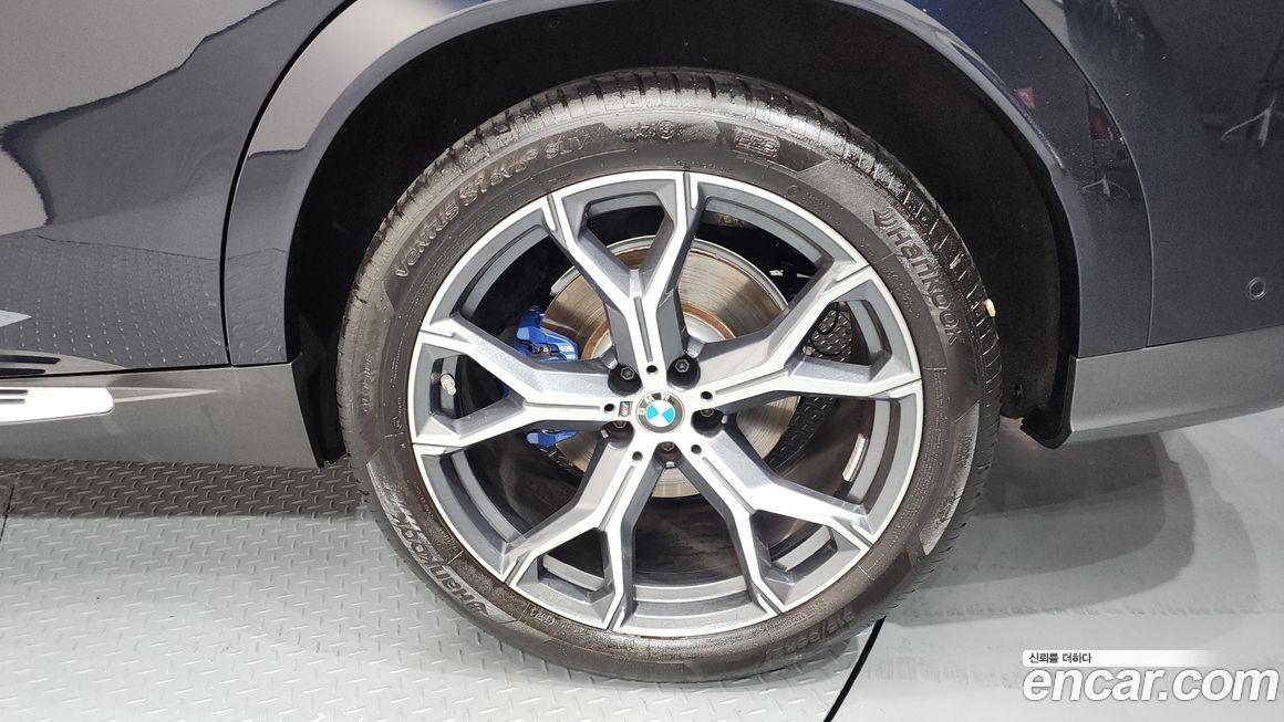 BMW X6 xDrive30d M Sport, 2024