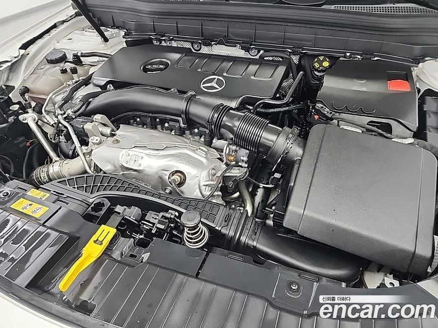 Mercedes-Benz GLB-Class GLB250 4MATIC, 2023