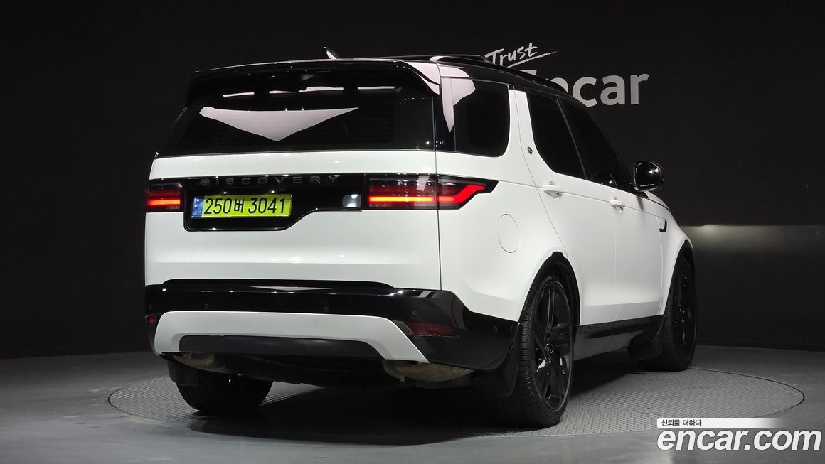 Land Rover Discovery D300 Dynamic HSE, 2024