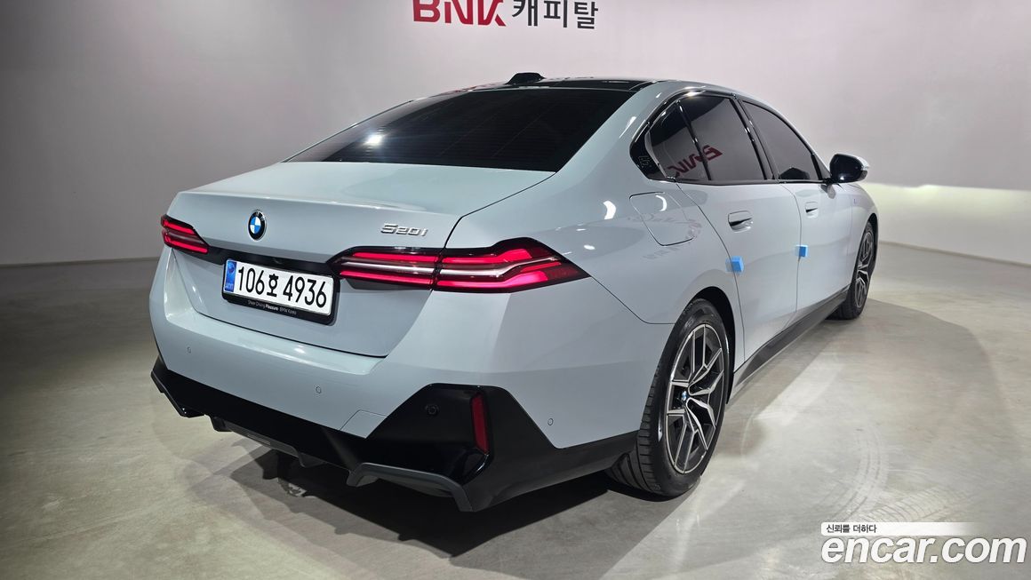 BMW 5-Series 520i M Sport, 2024