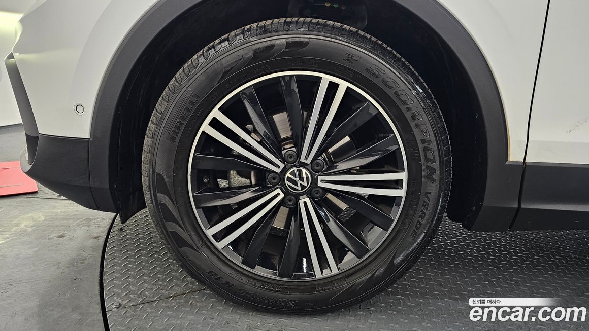 Volkswagen Tiguan 2.0 TDI Premium, 2023