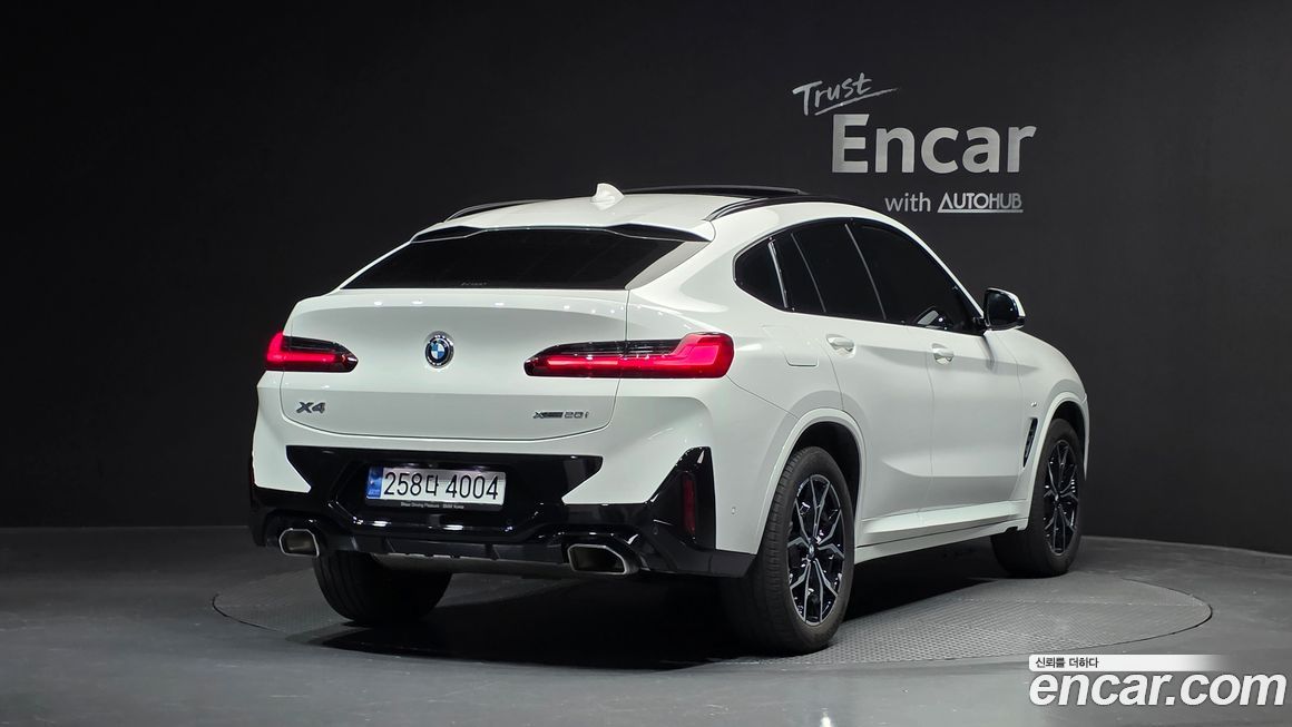 BMW X4 xDrive20i M Sport, 2022