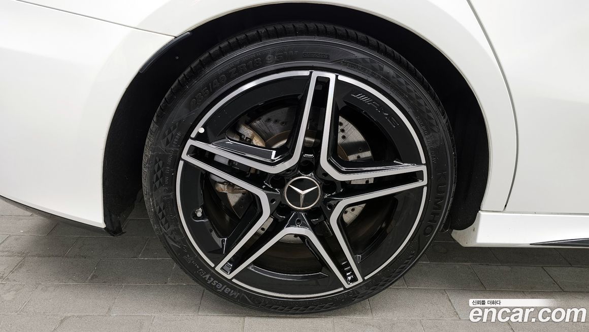 Mercedes-Benz A-Class AMG A35 4MATIC Sedan, 2022
