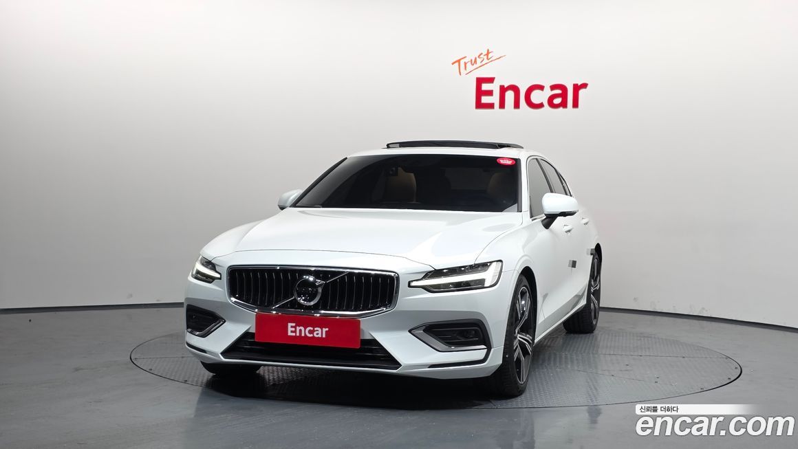 Volvo S60 B5 Inscription, 2022