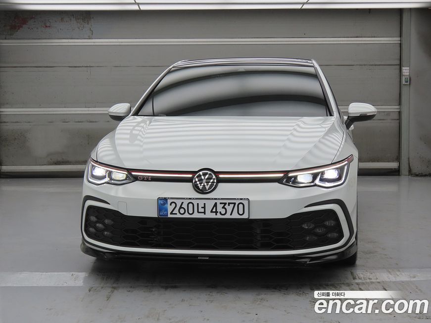 Volkswagen Golf 2.0 GTI, 2024