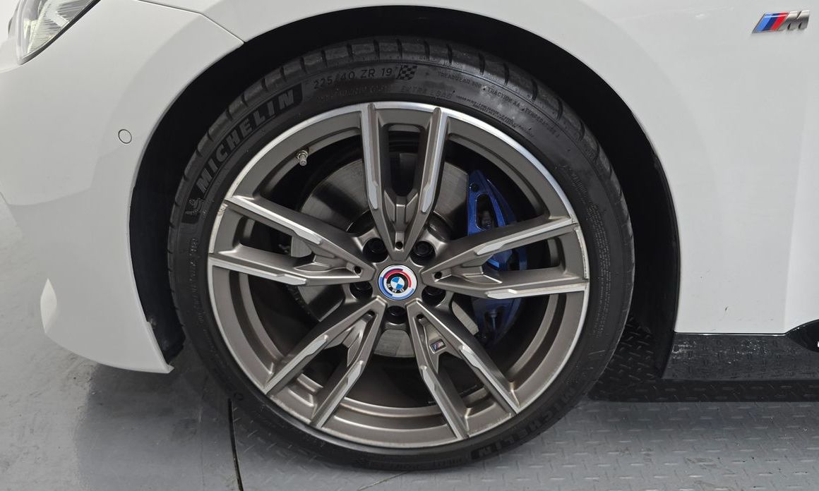 BMW 2-Series M240i xDrive Online Exclusive Coupe, 2023