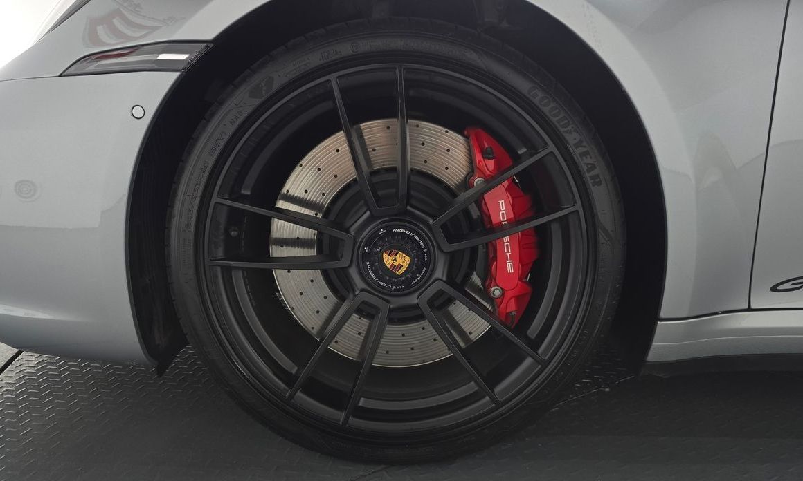 Porsche 911 Carrera 4 GTS Cabriolet, 2022