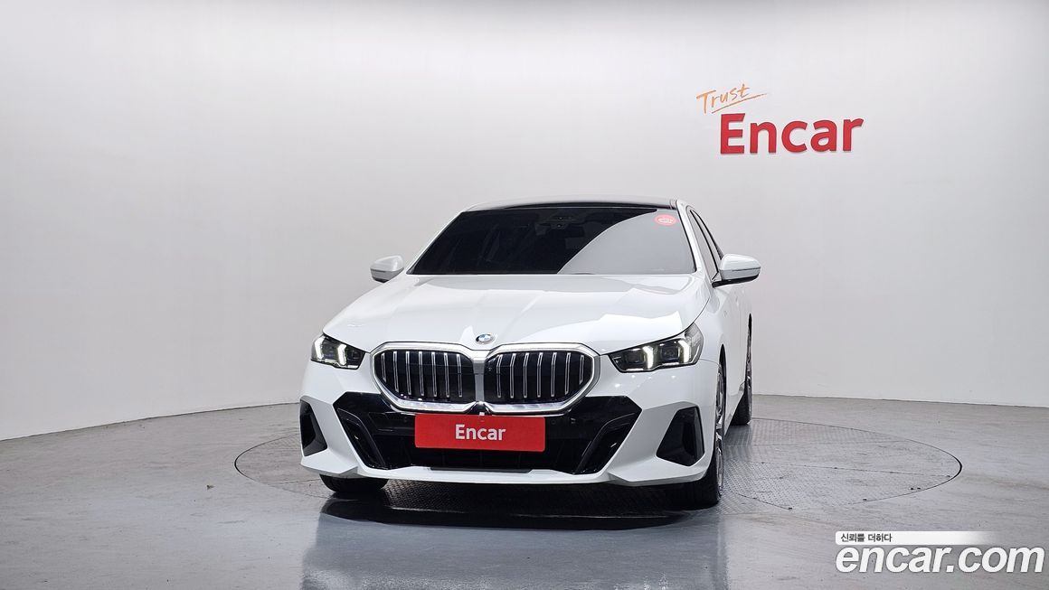 BMW 5-Series 520i M Sport, 2024