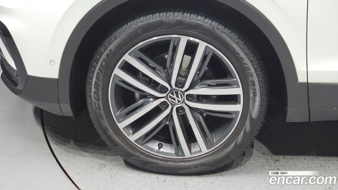 Volkswagen Tiguan 2.0 TDI Prestige, 2023