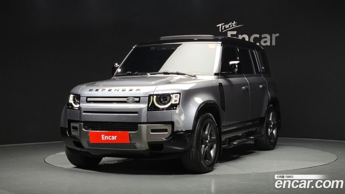 Land Rover Defender 110 P300 X-Dynamic SE, 2024