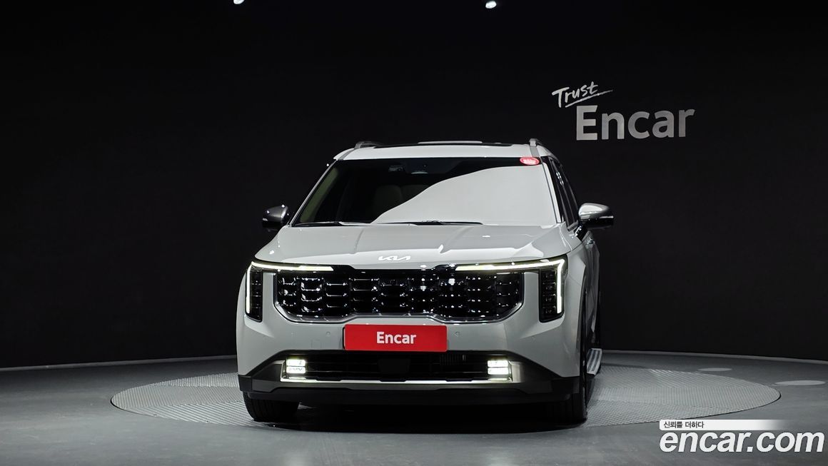 Kia Carnival 7-Seater Gravity, 2025