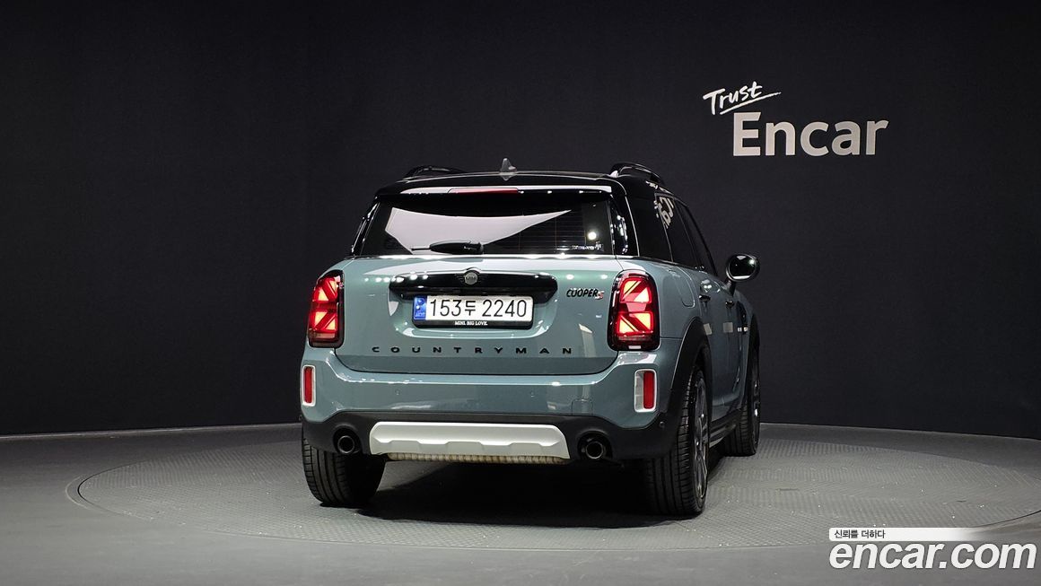 Mini Countryman ALL4 Classic Launch Pack, 2023