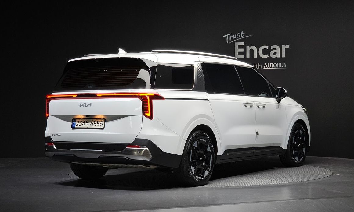 Kia Carnival 9-Seater Noblesse, 2025