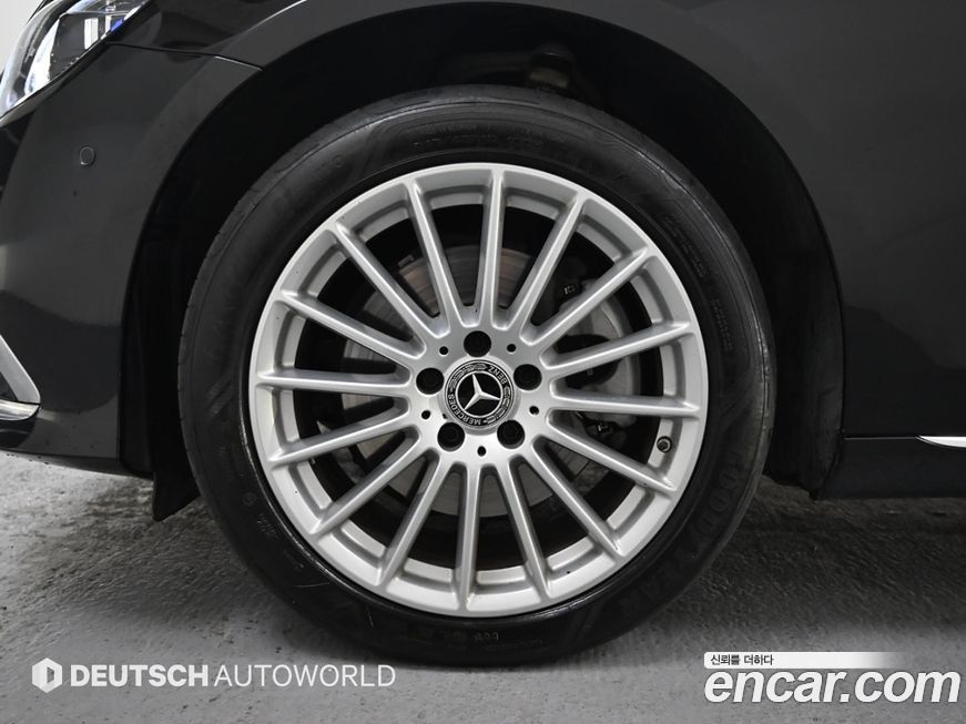 Mercedes-Benz E-Class E220d 4MATIC Exclusive, 2023